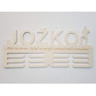 Dřevěný držák na medaile s názvem a laserem vytvořeným textem 45cm