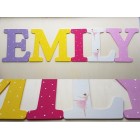 Dřevěná písmena na zeď výška 20cm - EMILY