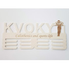 Dřevěný držák na medaile s laserováním 45cm street workout