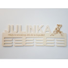 Dřevěný držák na medaile s jménem a laserovaným textem 55cm karate