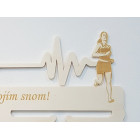 Dřevěný držák na medaile s laserováním 45cm běh a puls