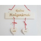 Dřevěná cedulka RODINA šířka 30cm-2ks srdíčka
