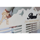 80cm dřevěný věšák na medaile s laserováním a jménem - Pavol