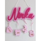 Jméno na zdi Ninka s pozadím a údaji