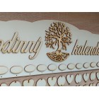 Dřevěný rodinný kalendář typu B se nápisem "Rodinný kalendář" STROM