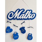 Jméno s pozadím a informacemi - Matúš + modrá + hnědá