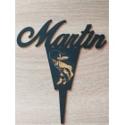 Dřevěný zapich na míru rybář s jménem Martin šířka 15 cm malovaný - černý