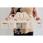 65cm dřevěný věšák na medaile s vygravírovaným motivem