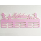 Dřevěný držák natřený karate 55 cm