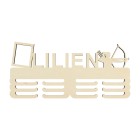 Dřevěný závěs na medaile s rámečkem na foto a jménem a sportem 45cm