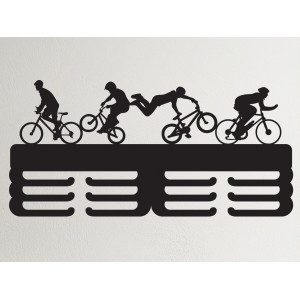 45 cm věšák na medaile 2