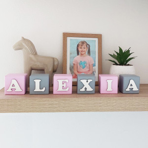 Dřevěné kostky s jménem 2