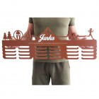 80cm dřevěný věšák na medailové trofeje + malování + jméno