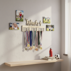 Věšák na medaile RODINA běh laserovaným textem 55cm