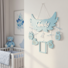 Jméno na křídlech s údaji o narození