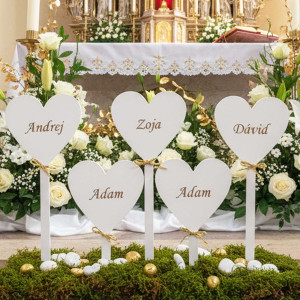 Výzdoba do kostela na 1. svaté přijímání srdce s jménem
