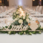 Stojan s křestním jménem a srdíčkem