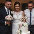 Dřevěný špalek láska je sladká šířka 18cm