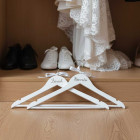 Svatební šatníky 2 kusy BÍLÉ