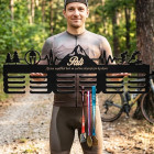 80cm dřevěný věšák na medaile + malování + jméno + triatlon