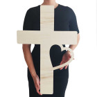 Výzdoba do kostela kříž se srdcem 73cm