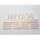 Věšák na medaile s jménem pro pejska 45cm