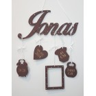 5 zavěšených doplňků s názvem barva čokoládová