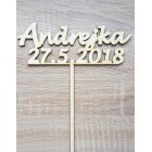 Dřevěný zápich jméno a datum šířka 17cm